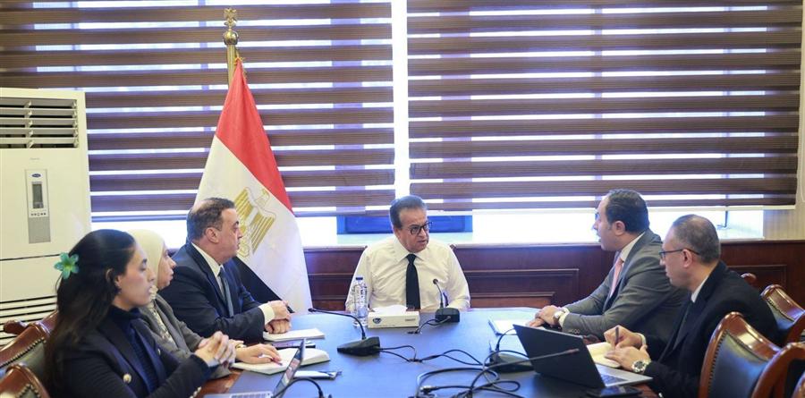 وزير الصحة يتابع مستجدات الميكنة والتحول الرقمي بمستشفيات المؤسسة العلاجية